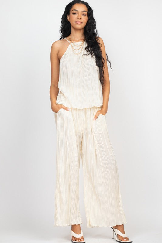 PLEATS HALTERNECK TOP AND WIDE PANTS SET
