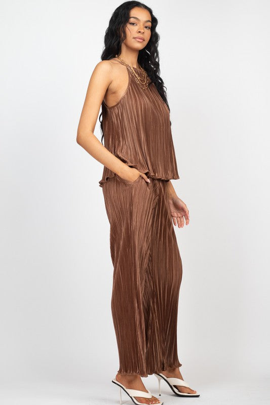 PLEATS HALTERNECK TOP AND WIDE PANTS SET