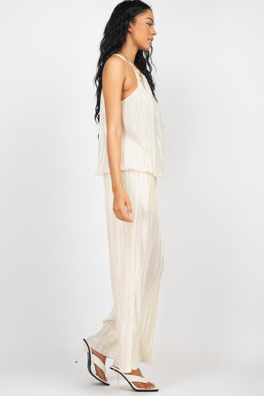 PLEATS HALTERNECK TOP AND WIDE PANTS SET
