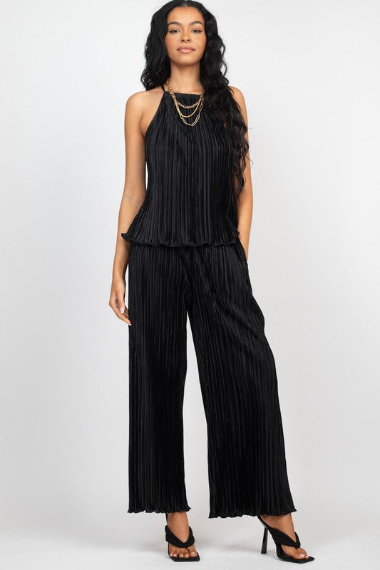 PLEATS HALTERNECK TOP AND WIDE PANTS SET